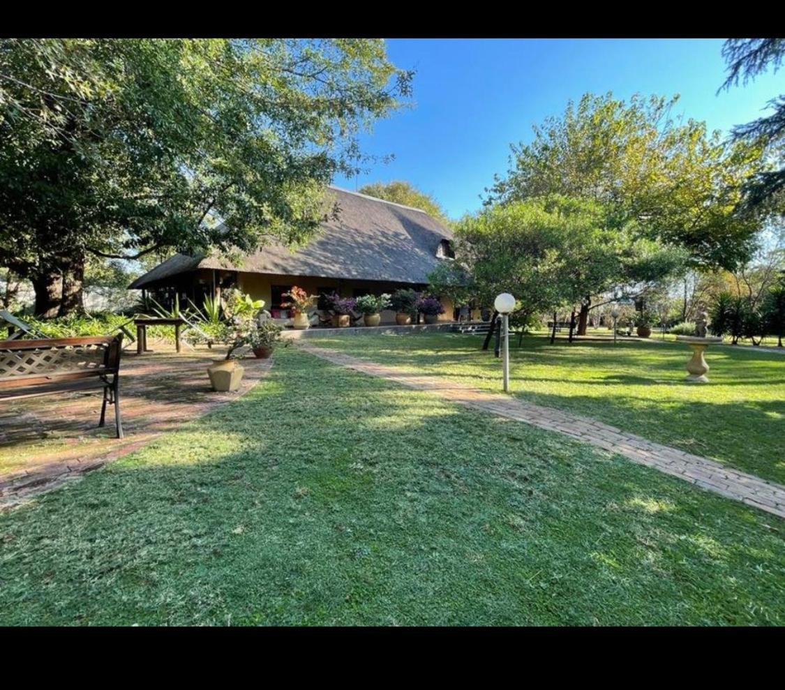 Midrand Wild Goose Guest House & Conferencing Venue Exterior photo